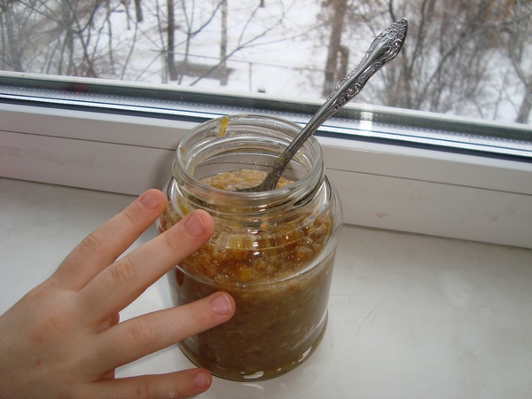 смесь из сухофруктов с мёдом